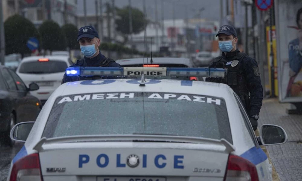 Κολωνός - Παίδων σε 4 λεπτά: Αγώνας δρόμους από την ΕΛ.ΑΣ για να σωθεί ένα παιδί